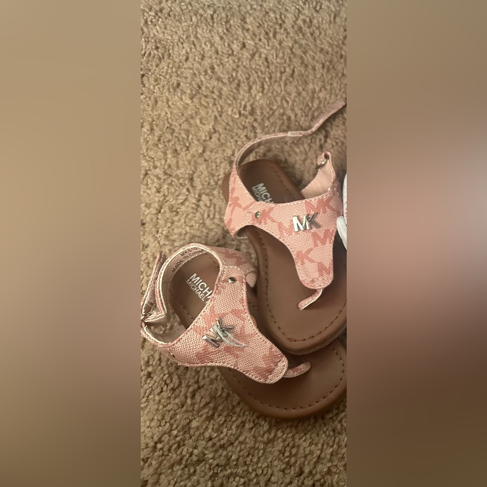 Michael kors toddler sandals size 7